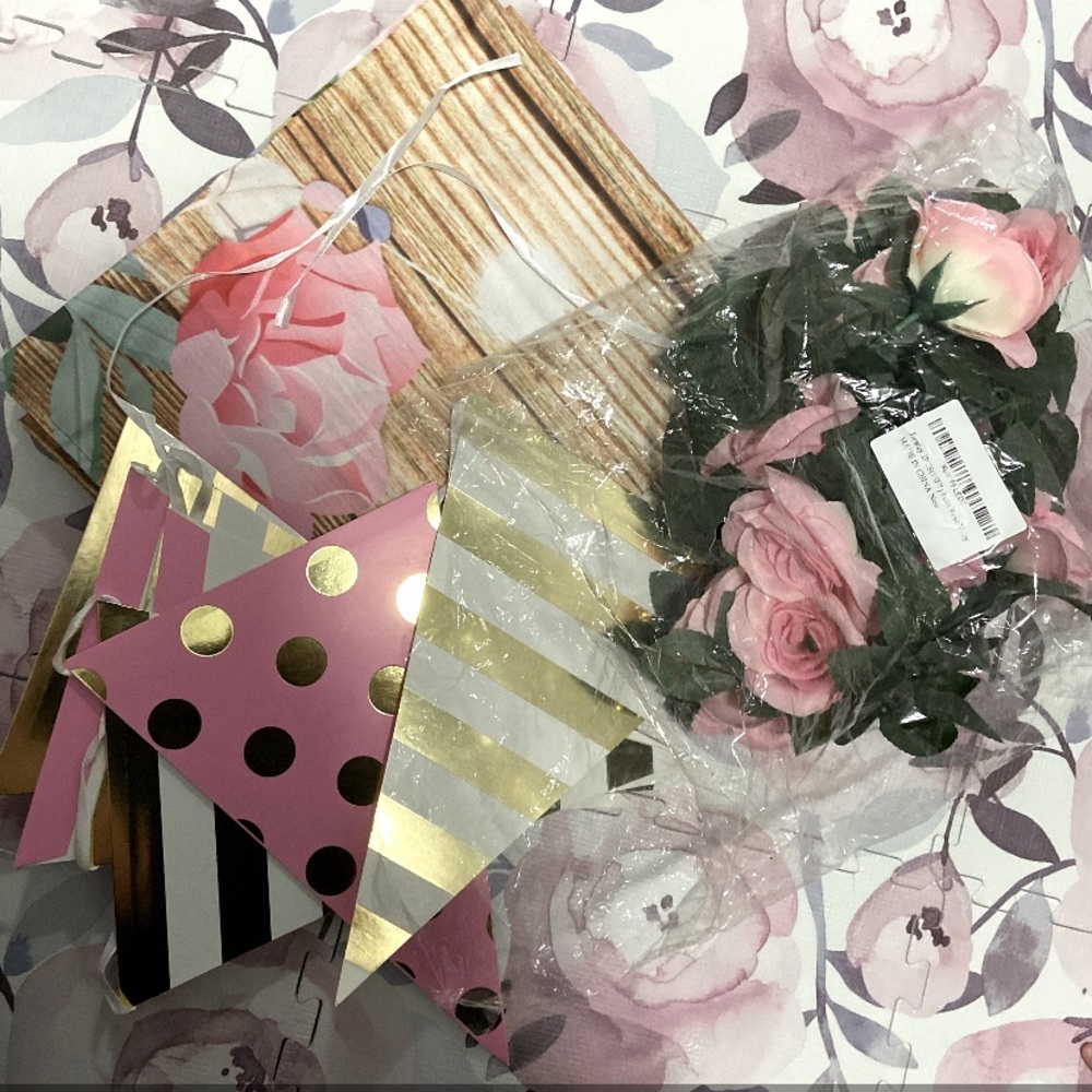 Baby shower supplies